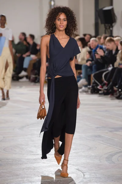 Look 21
